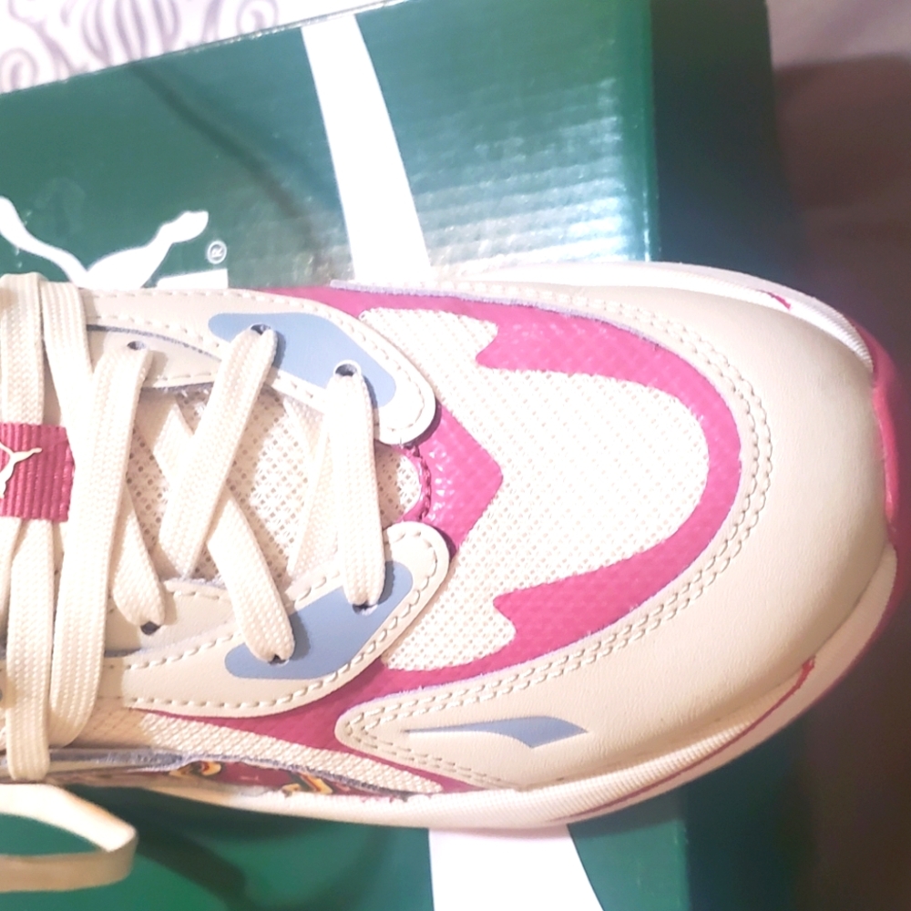 Sneaker